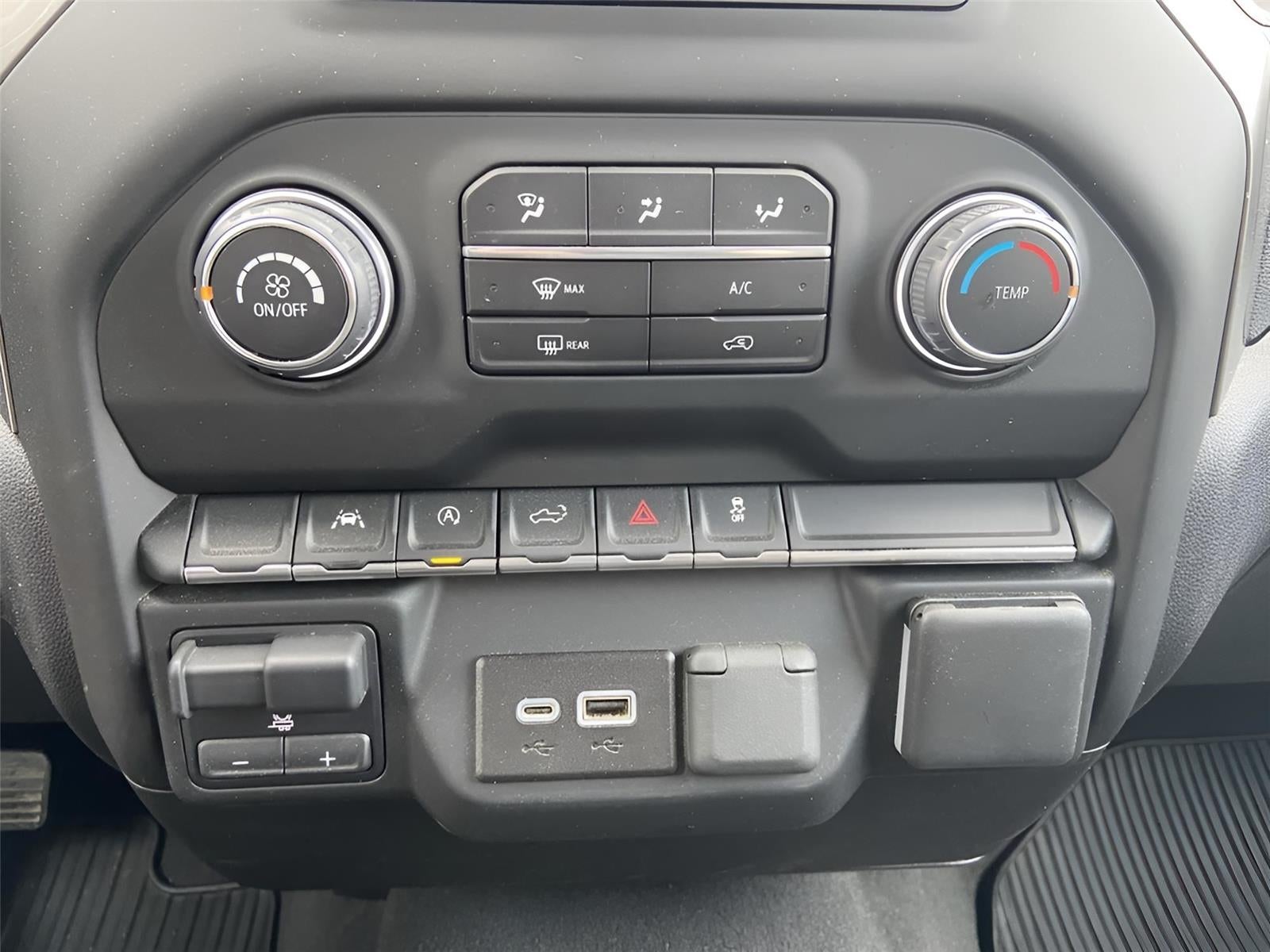 2024 Chevrolet Silverado 1500 Custom