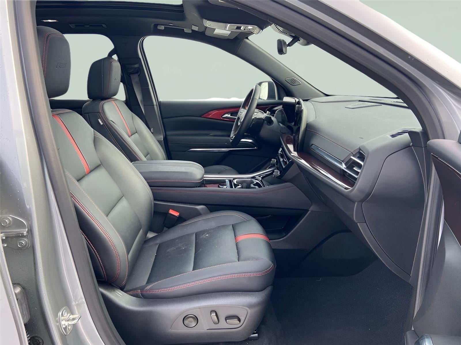 2025 Chevrolet Traverse AWD RS