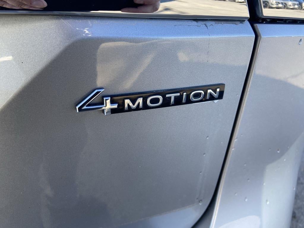 2024 Volkswagen Atlas 2.0T SEL Premium R-Line