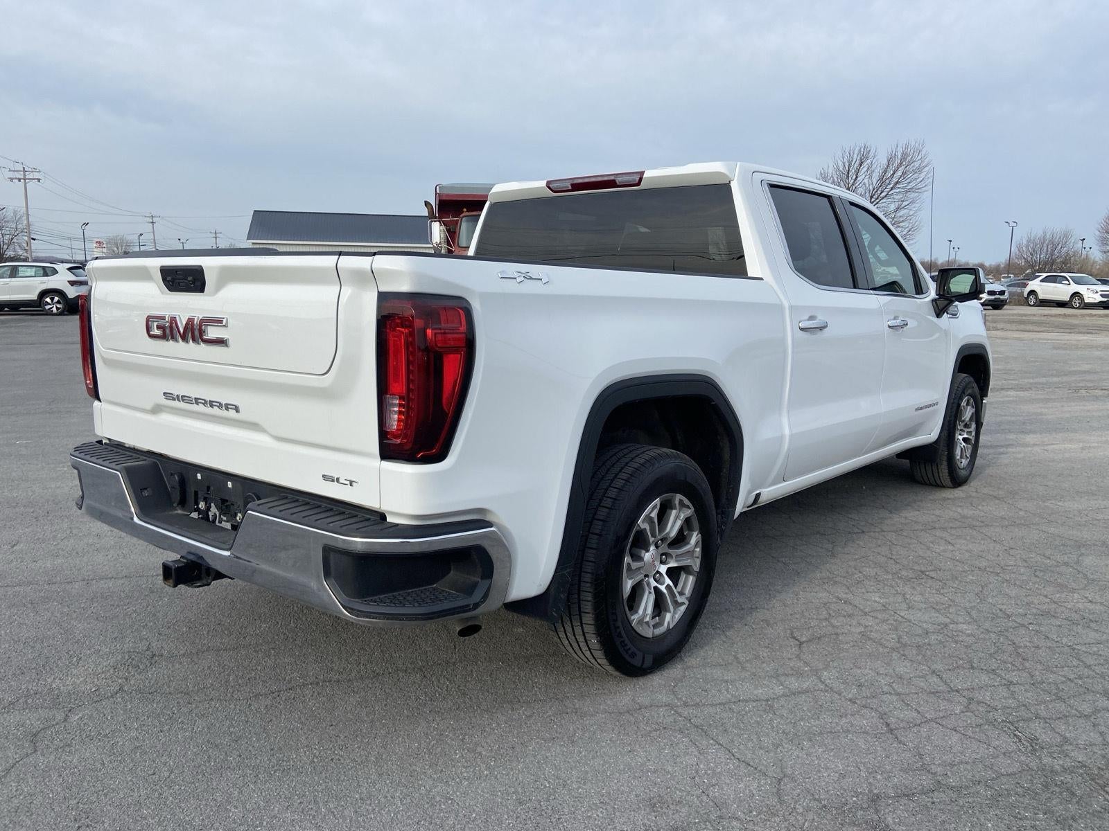 2025 GMC Sierra 1500 SLT