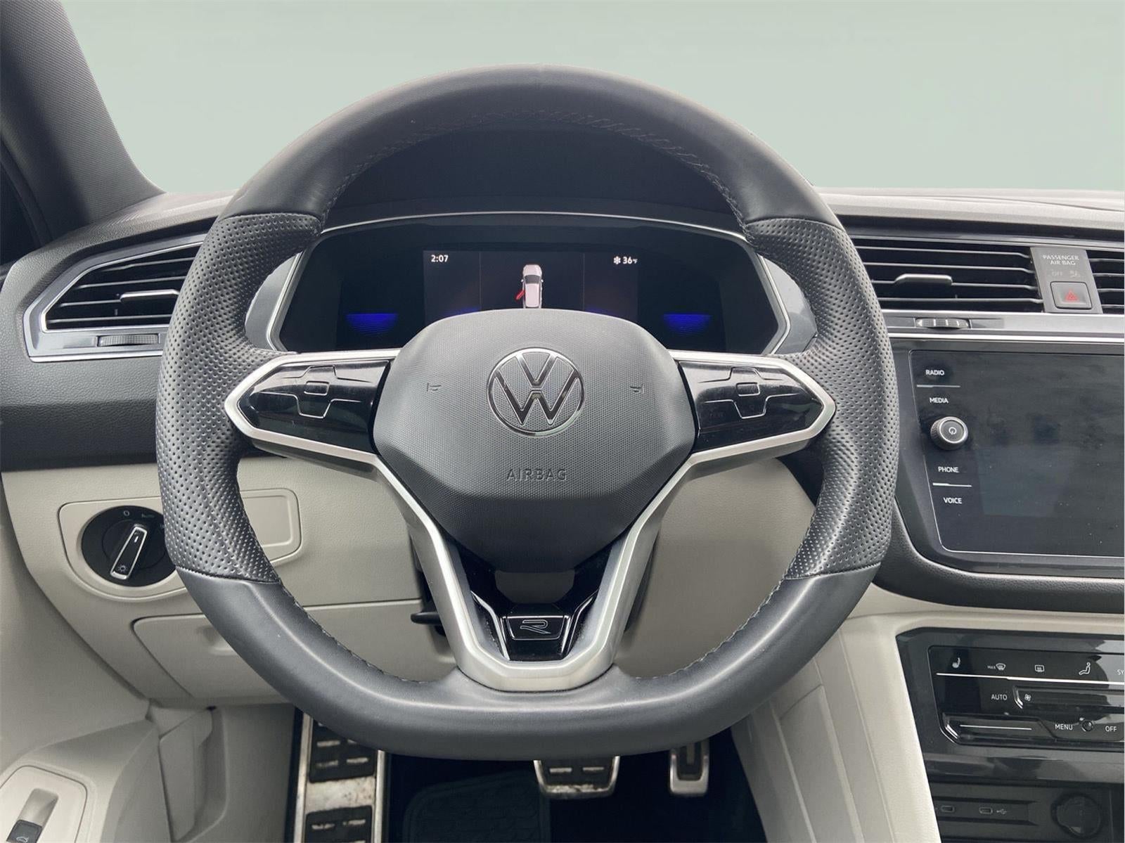 2022 Volkswagen Tiguan SE R-Line Black