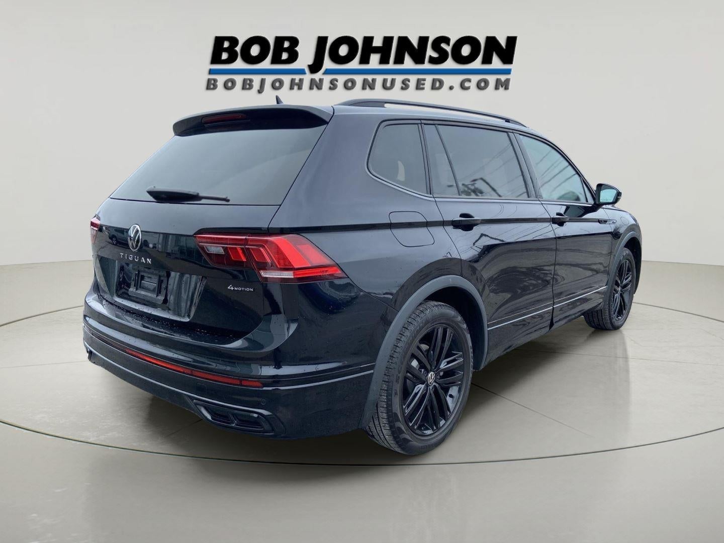 2022 Volkswagen Tiguan SE R-Line Black