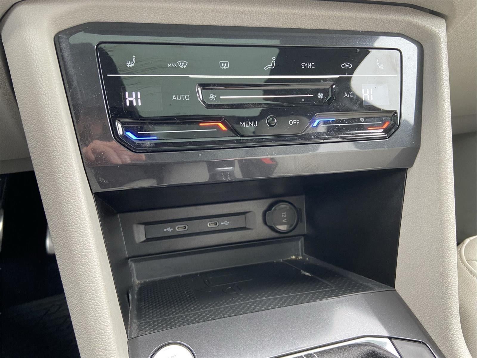 2022 Volkswagen Tiguan SE R-Line Black