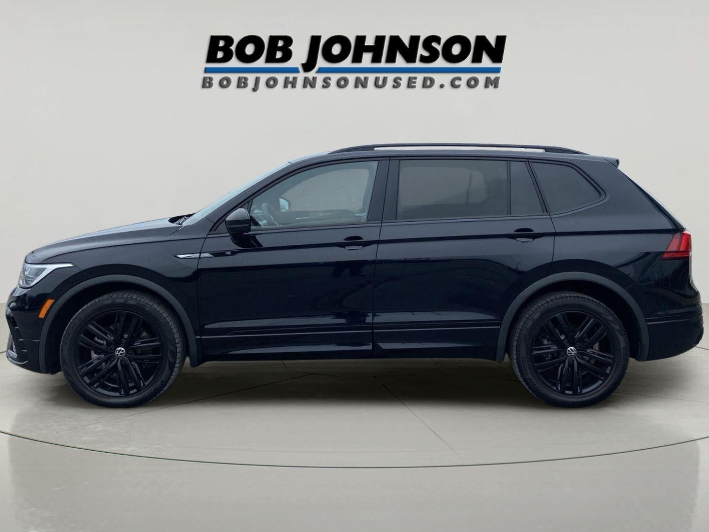 2022 Volkswagen Tiguan SE R-Line Black