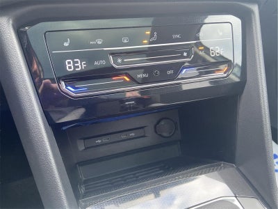 2025 Volkswagen Taos SE