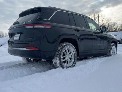 2023 Jeep Grand Cherokee Laredo