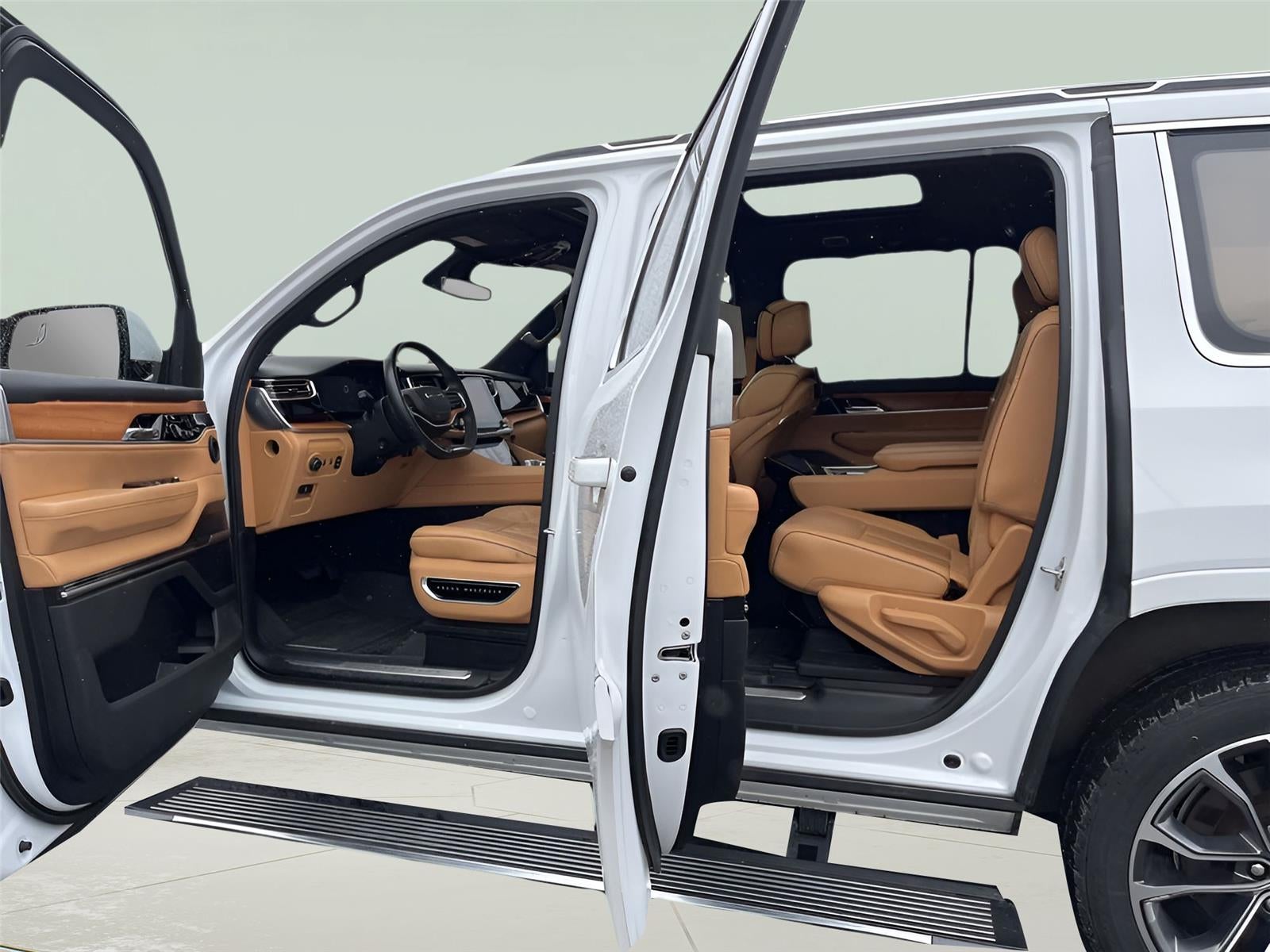 2022 Jeep Grand Wagoneer Series III