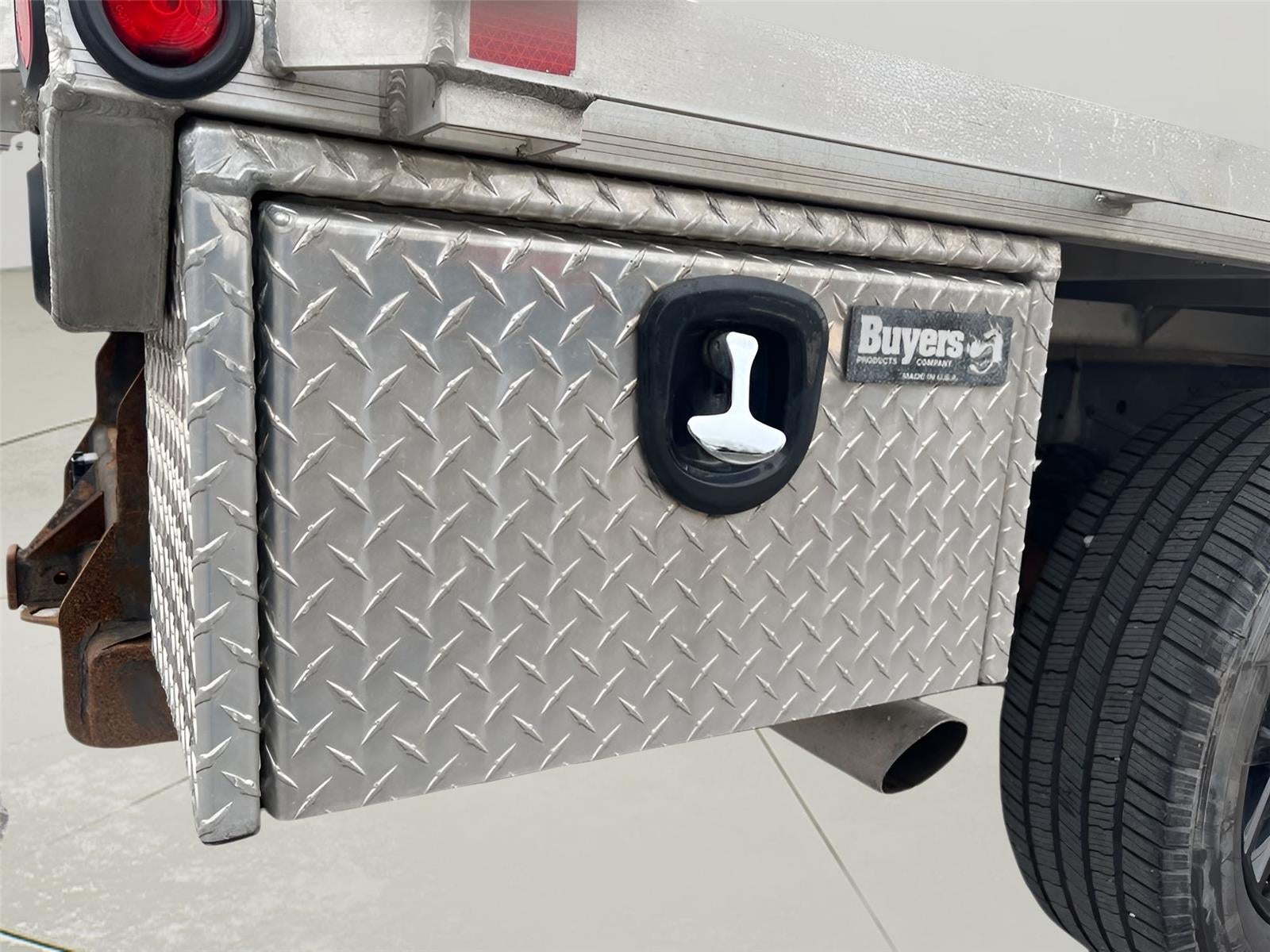 2022 Ford Super Duty F-350 SRW XL Flat bed with Plow