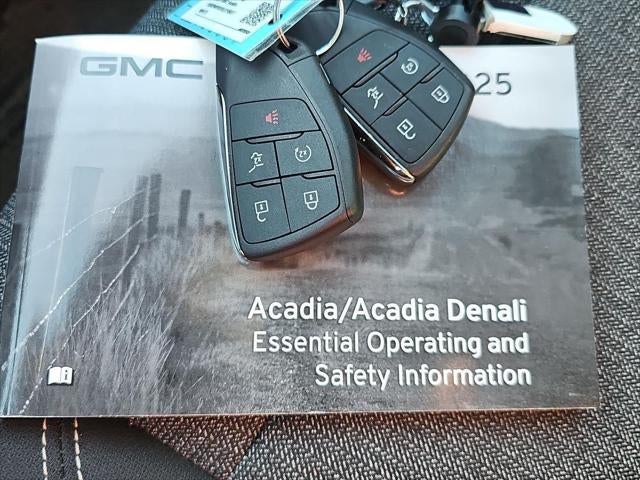 2025 GMC Acadia FWD Elevation