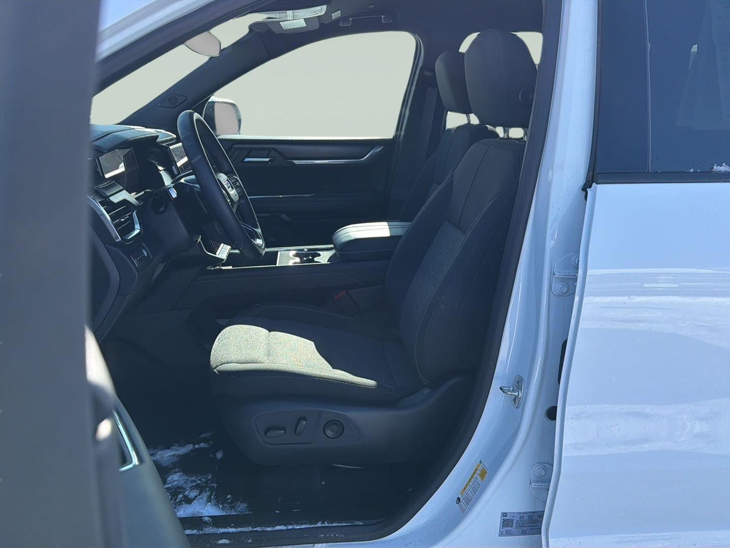 2025 GMC Acadia AWD Elevation