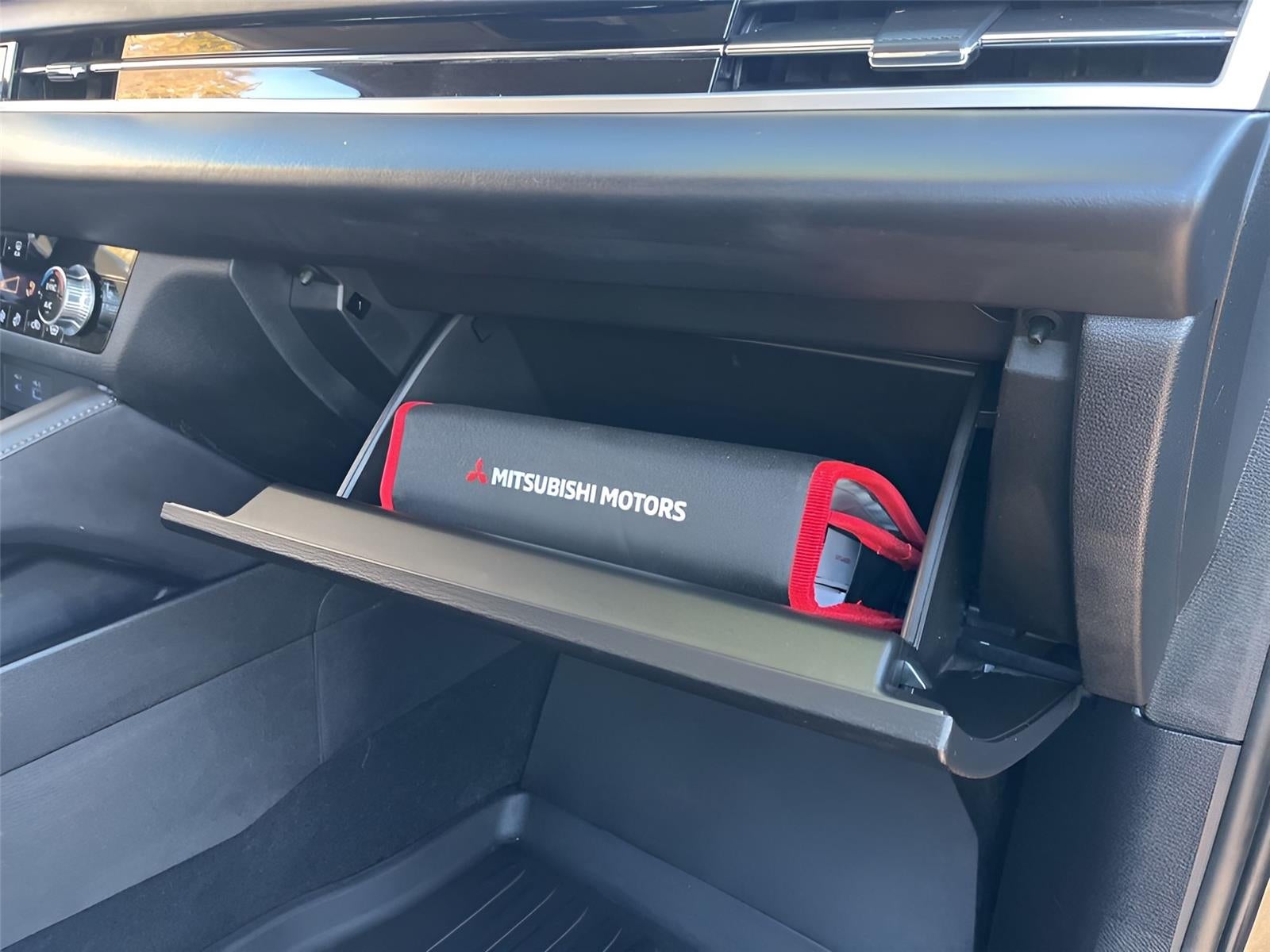 2023 Mitsubishi Outlander PHEV SEL