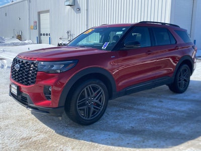 2025 Ford Explorer ST-Line