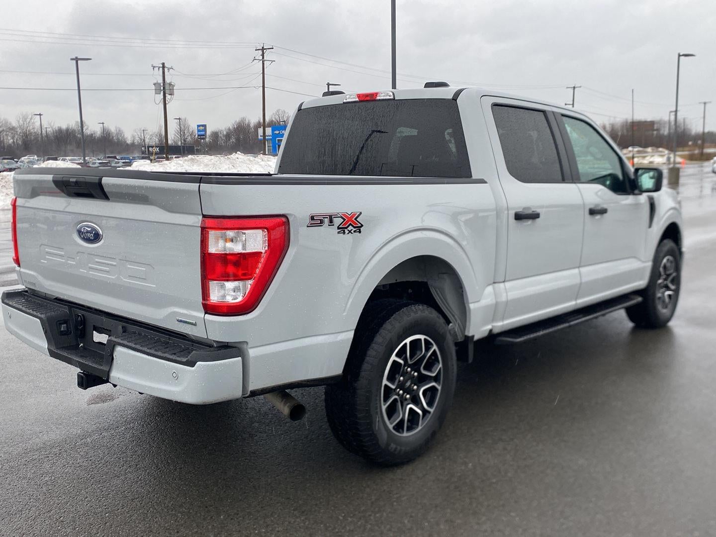 2023 Ford F-150 XL 4WD SuperCrew 5.5' Box