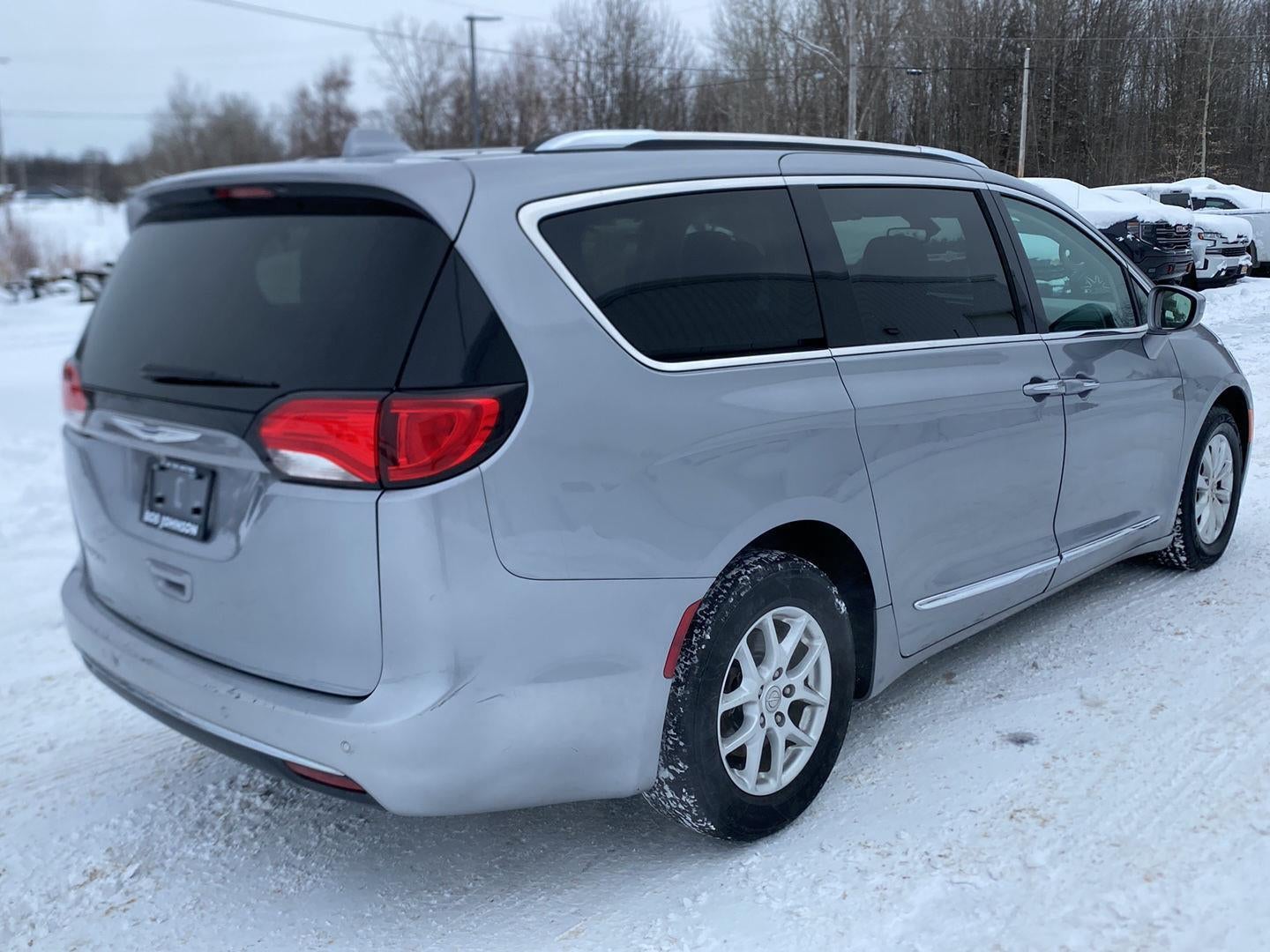 2020 Chrysler Pacifica Touring L