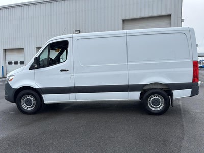 2022 Mercedes-Benz Sprinter Cargo Van 2500 Standard Roof V6 144 RWD