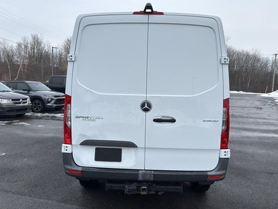 2022 Mercedes-Benz Sprinter Cargo Van 2500 Standard Roof V6 144 RWD