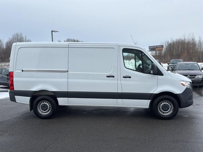 2022 Mercedes-Benz Sprinter Cargo Van 2500 Standard Roof V6 144 RWD