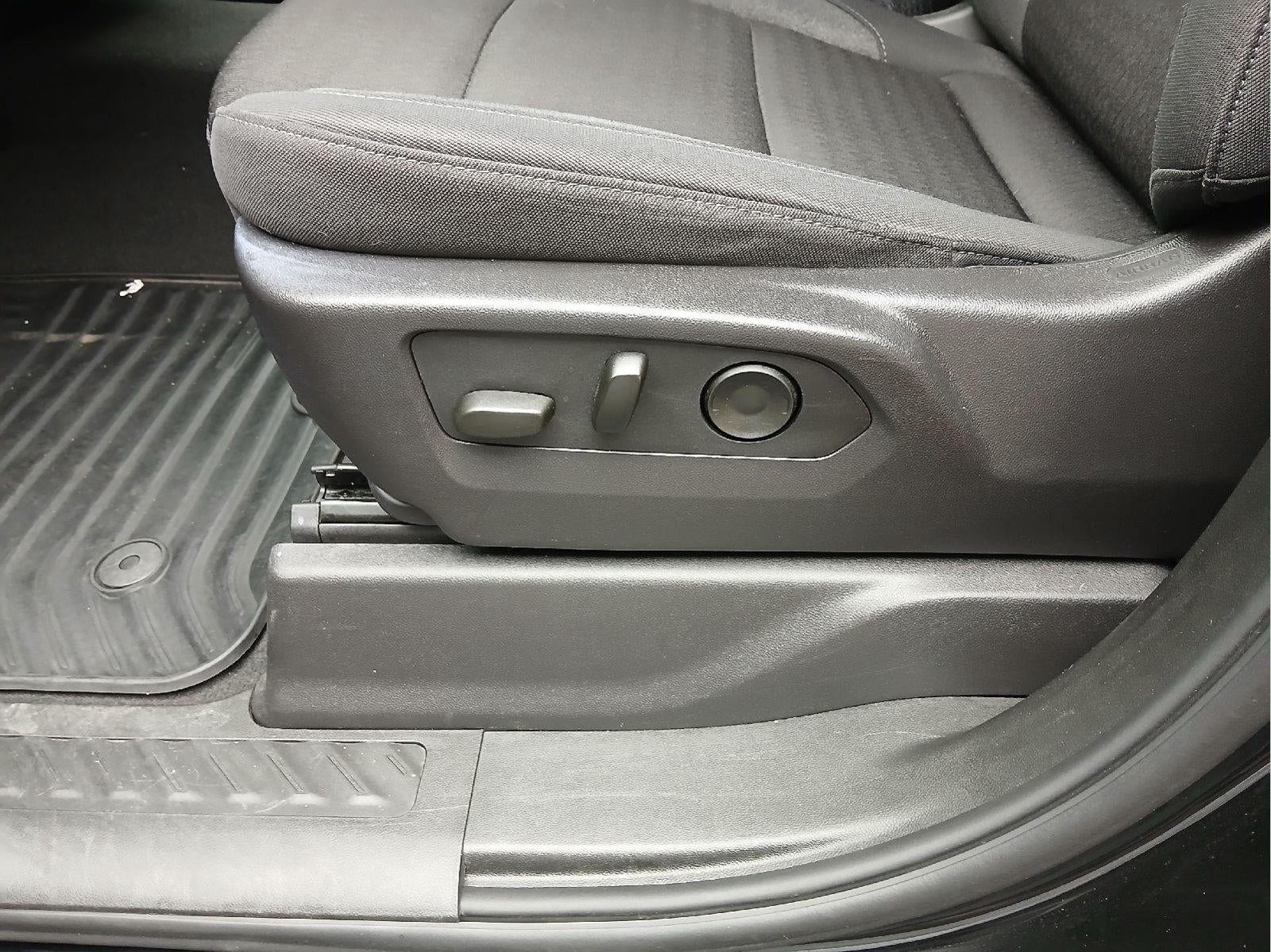 2024 Chevrolet Silverado Custom