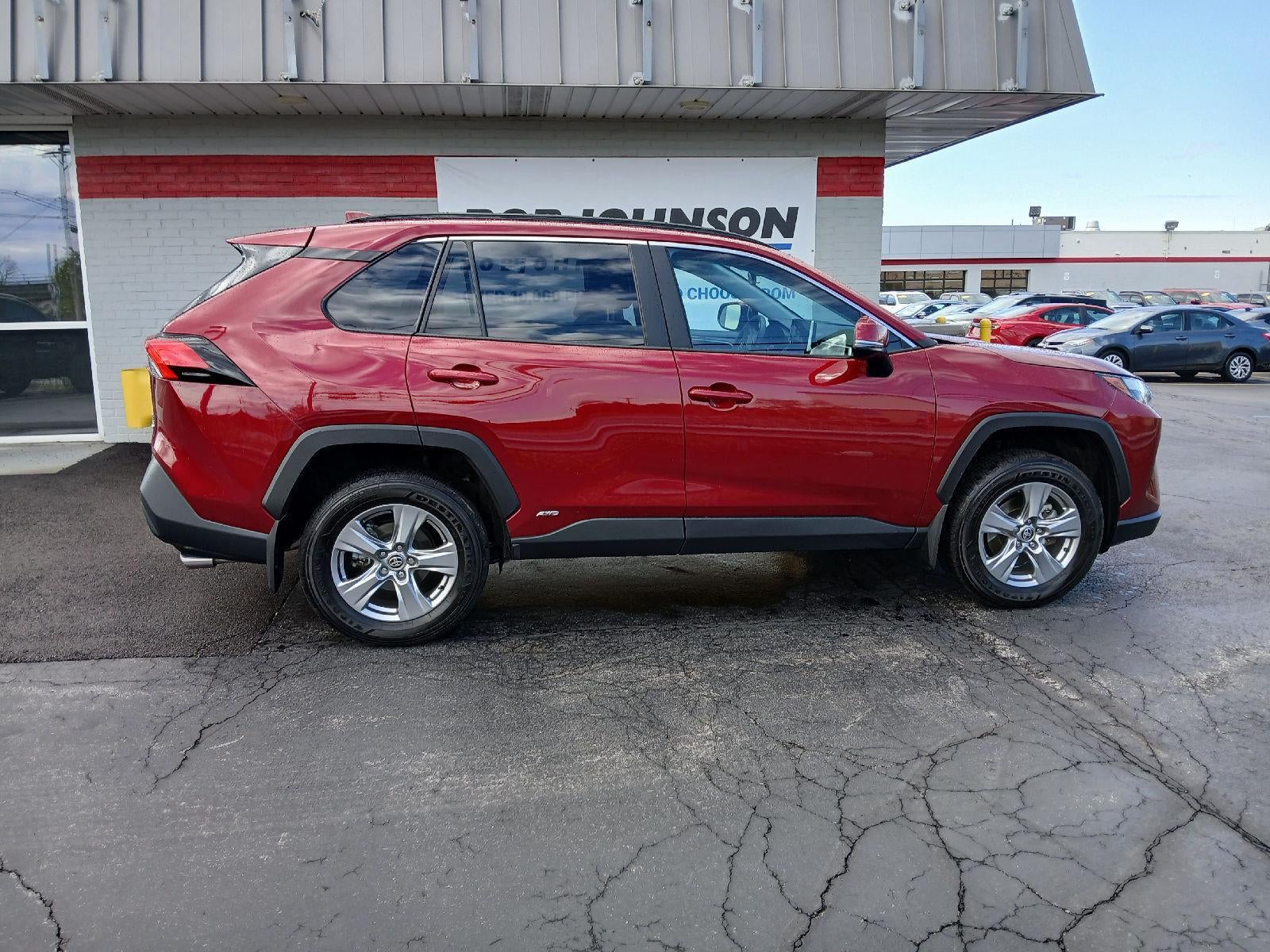 2025 Toyota RAV4 Hybrid XLE