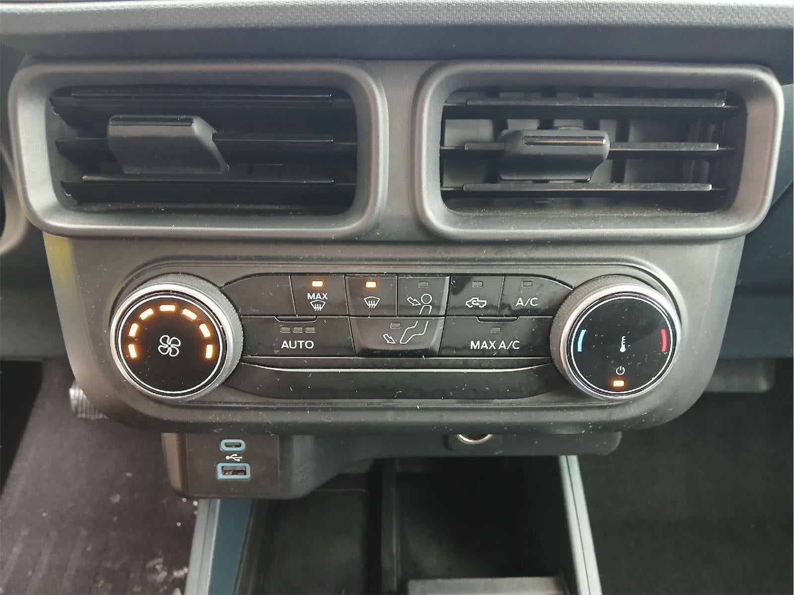 2023 Ford Maverick XL