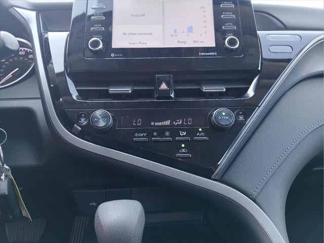 2023 Toyota CAMRY LE