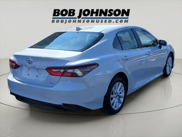 2023 Toyota CAMRY LE