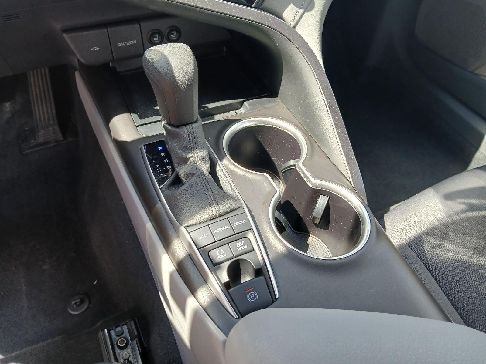 2024 Toyota Camry Hybrid LE