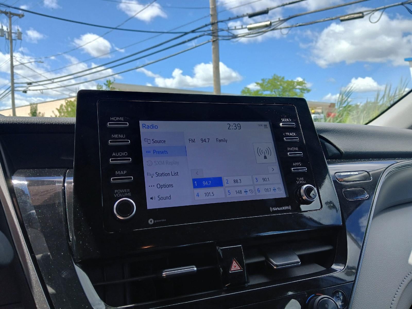 2024 Toyota Camry Hybrid LE