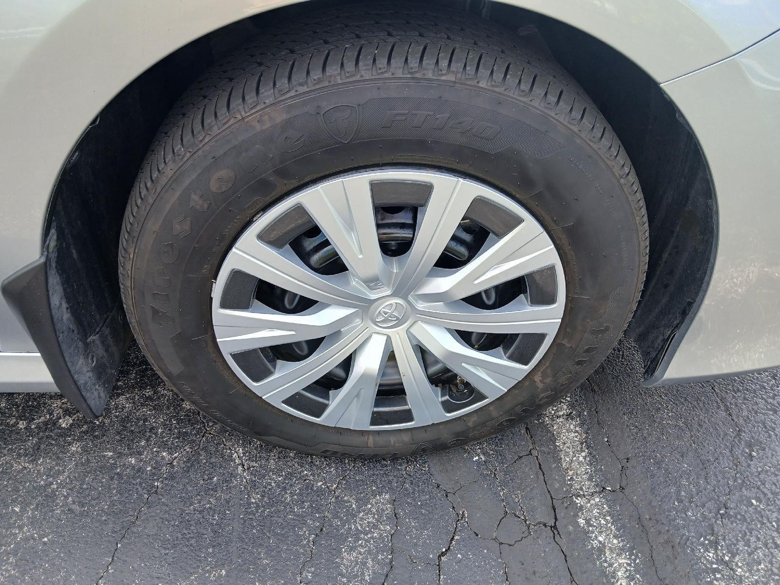 2024 Toyota Camry Hybrid LE