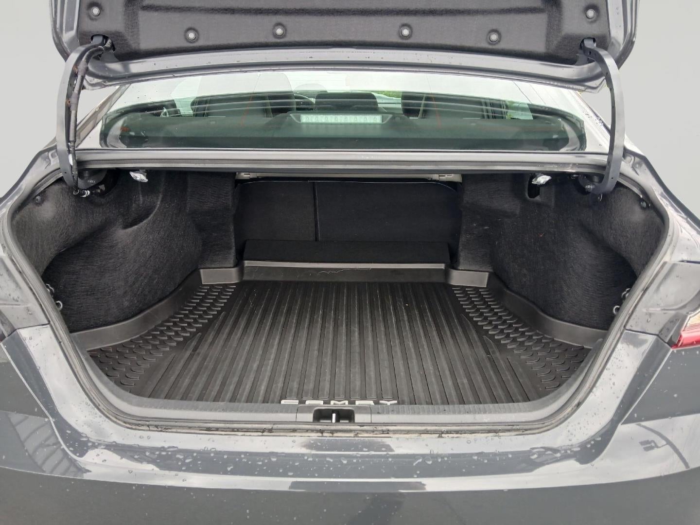 2025 Toyota Camry SE AWD