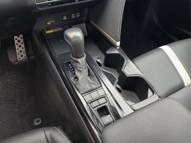 2025 Toyota Camry SE AWD