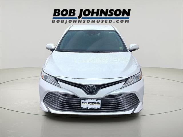 2020 Toyota CAMRY XLE