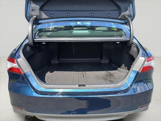 2020 Toyota Camry Hybrid XLE