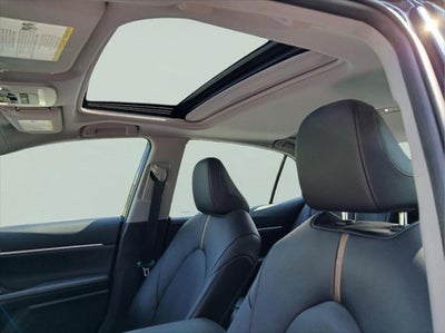 2020 Toyota Camry Hybrid XLE