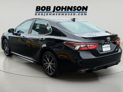 2023 Toyota CAMRY SE