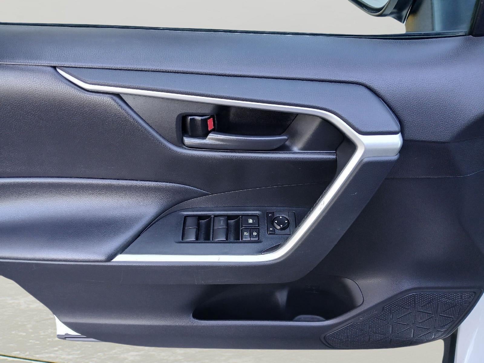 2021 Toyota RAV4 Hybrid Hybrid LE