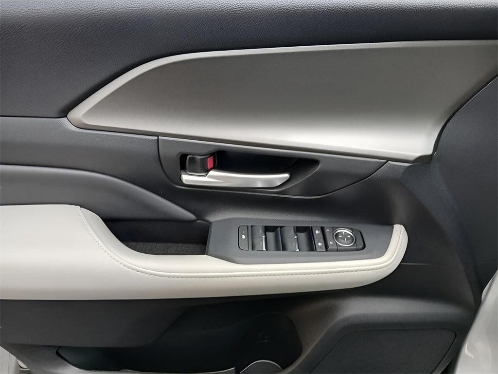 2025 Toyota Grand Highlander Hybrid XLE