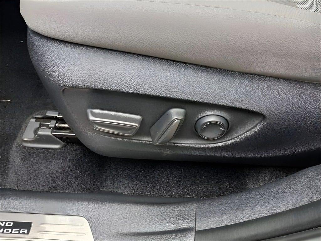 2025 Toyota Grand Highlander Hybrid XLE