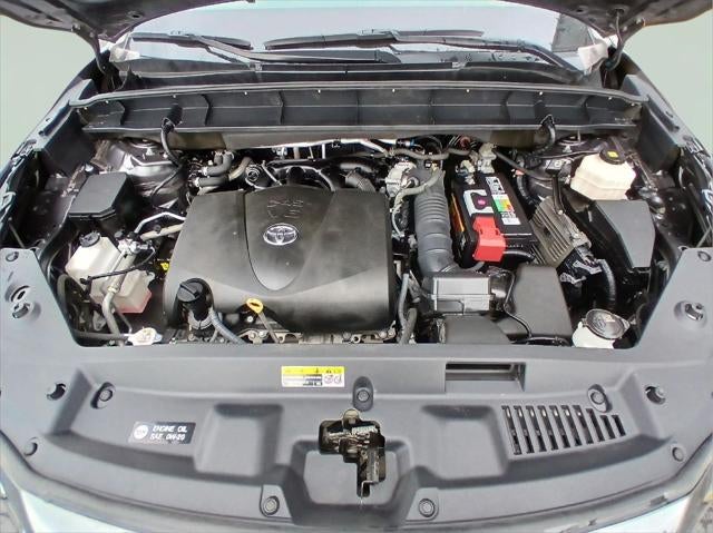 2021 Toyota HIGHLANDER LE