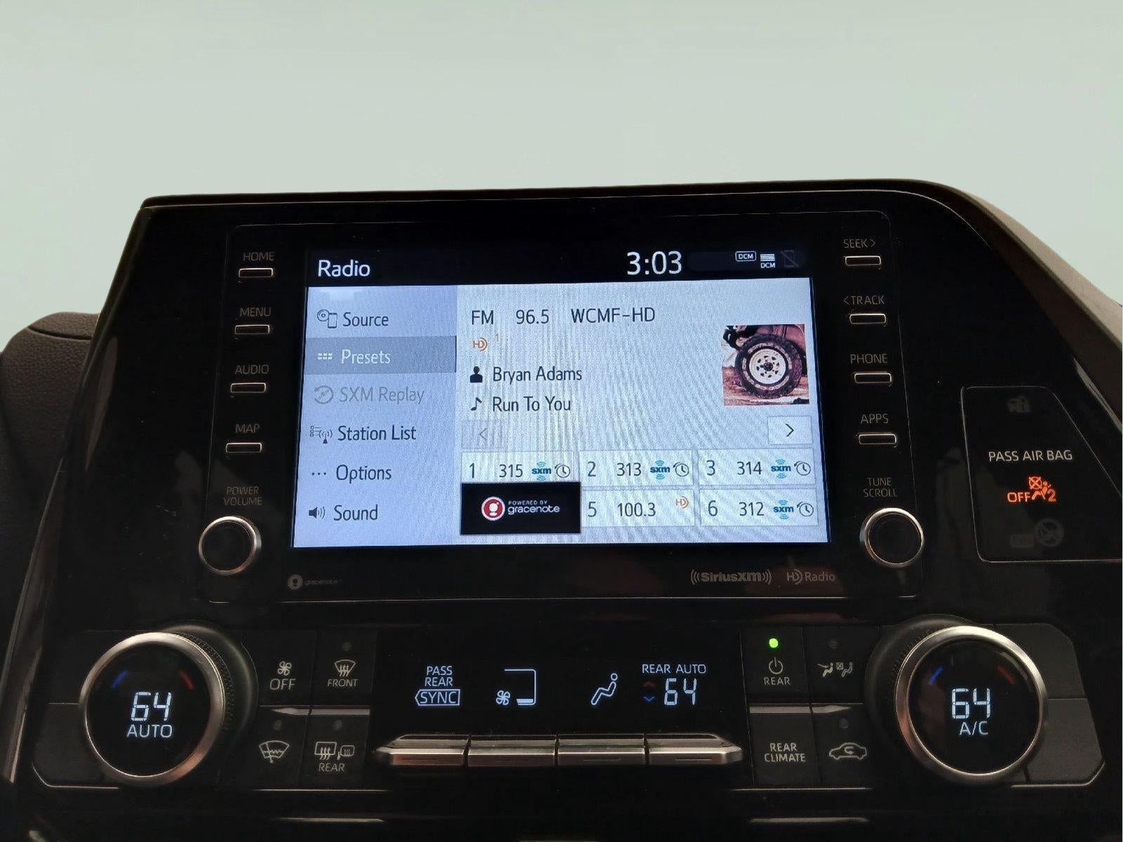 2022 Toyota Highlander LE