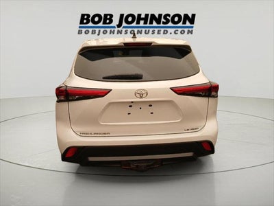 2022 Toyota Highlander LE