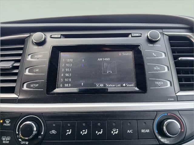 2019 Toyota HIGHLANDER LE