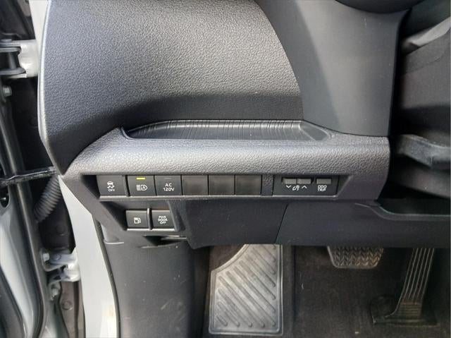 2025 Toyota SIENNA XLE AWD Woodland Edition