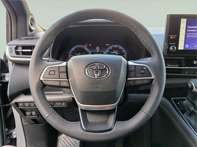 2025 Toyota SIENNA XLE AWD Woodland Edition