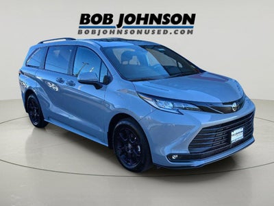 2026 Toyota Sienna Woodland Edition