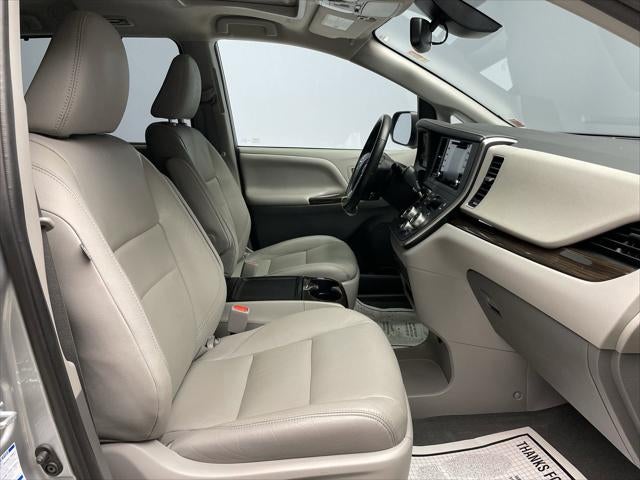 2020 Toyota Sienna XLE 7-Passenger
