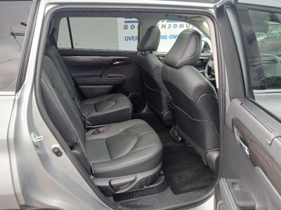 2021 Toyota Highlander Hybrid Platinum