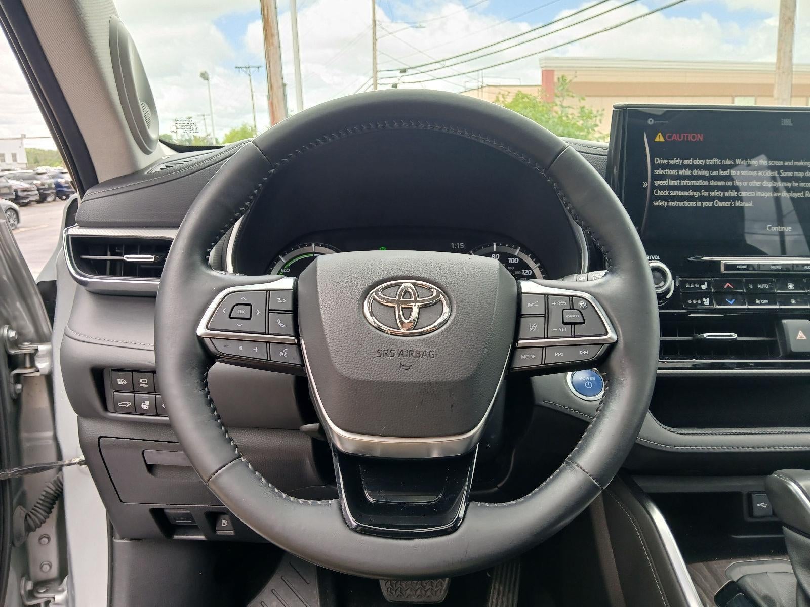 2021 Toyota Highlander Hybrid Platinum