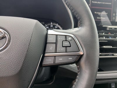 2021 Toyota Highlander Hybrid Platinum