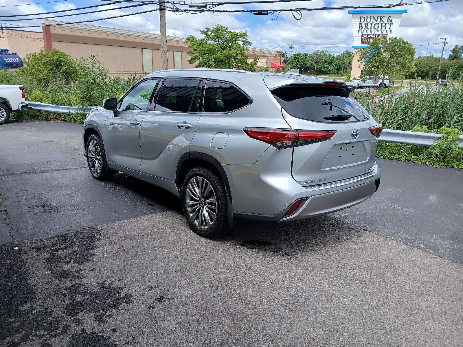 2021 Toyota Highlander Hybrid Platinum